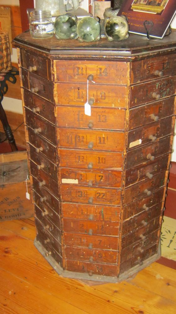 Photo An all original nut & bolt which rotates on a hidden