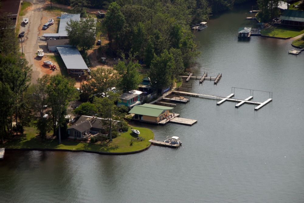 Chuck's Marina (Marina near Lake Martin)