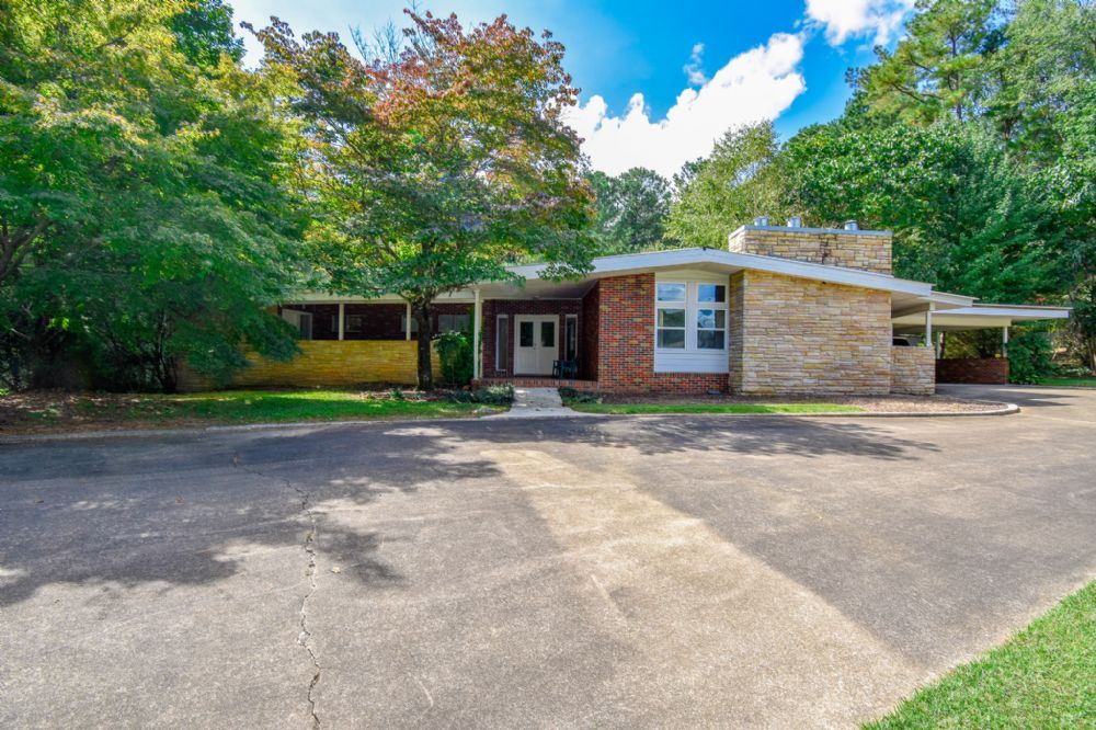 Real Estate Listing 3052 Dadeville Road